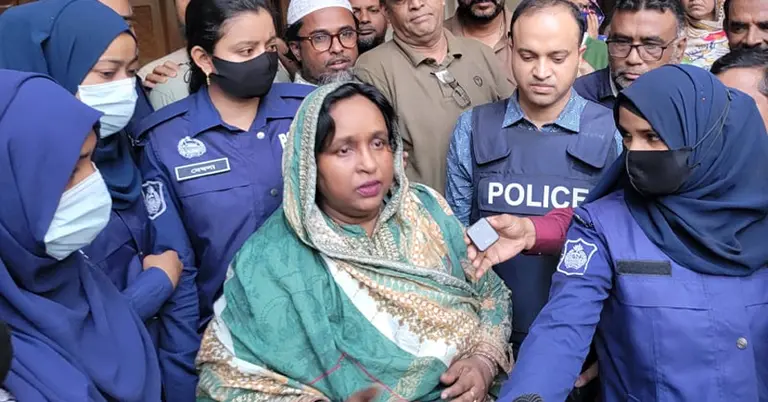 সাবেক মেয়র সেলিনা হায়াৎ আইভী